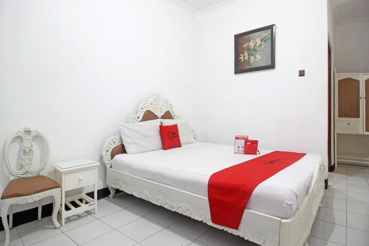 Reddoorz Plus @ Taman Siswa 3 Yogyakarta Eksteriør billede