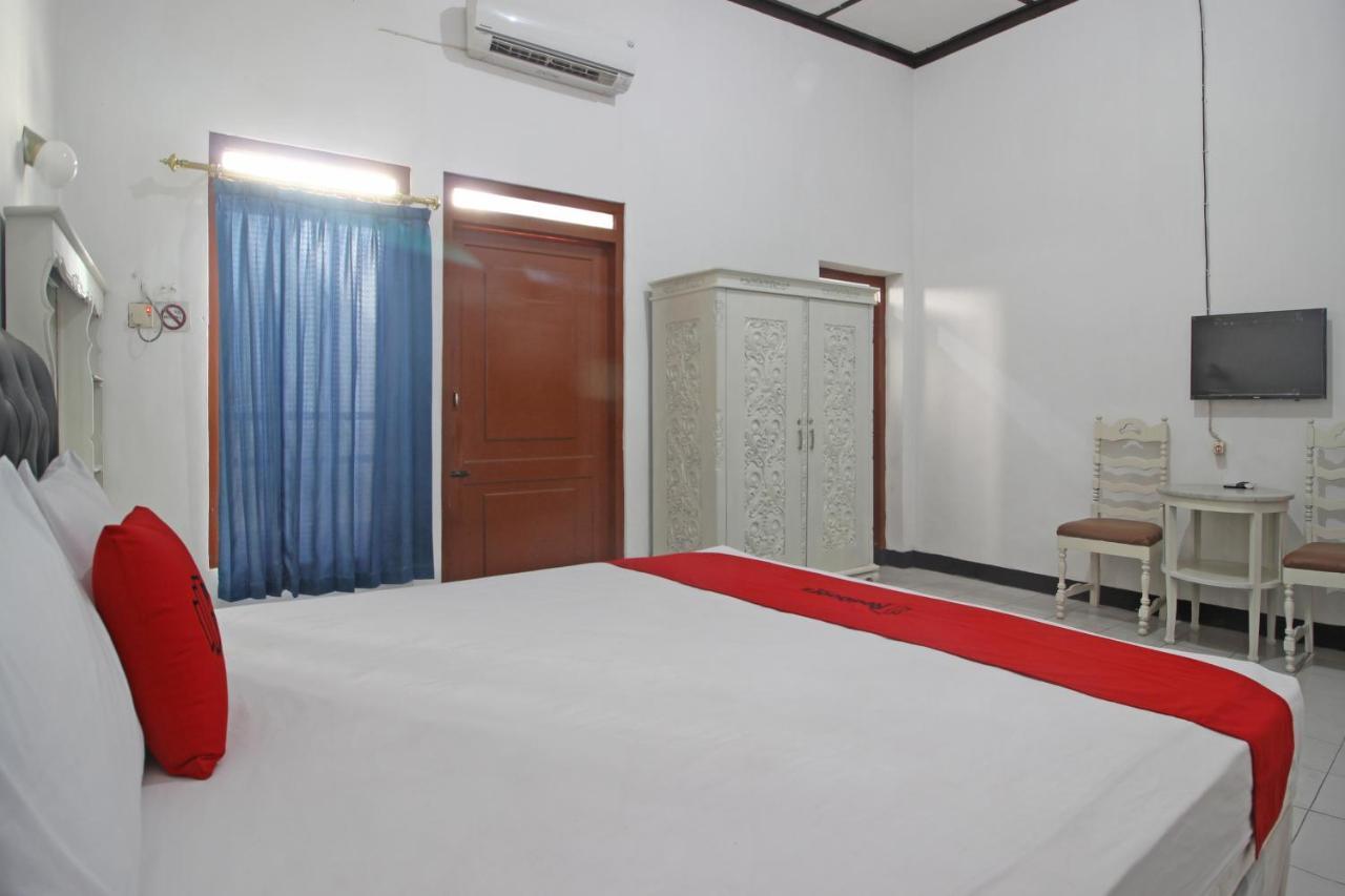 Reddoorz Plus @ Taman Siswa 3 Yogyakarta Eksteriør billede