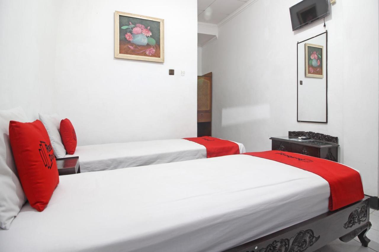 Reddoorz Plus @ Taman Siswa 3 Yogyakarta Eksteriør billede